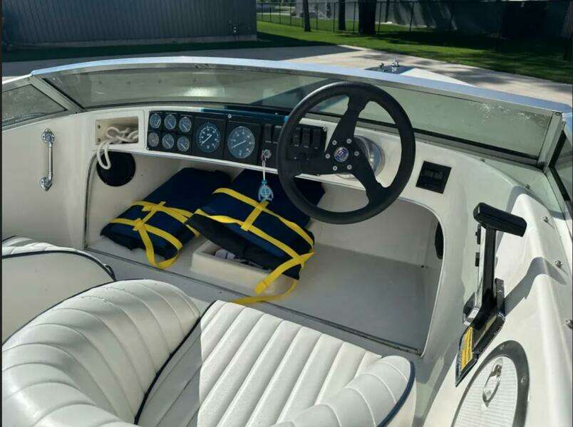 1986 Donzi 18 Classic