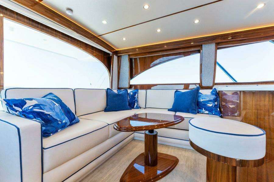 2021 Viking 54 Convertible HAMMERHEADS Salon