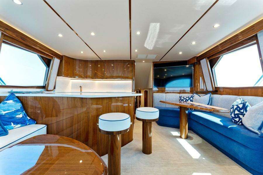 2021 Viking 54 Convertible HAMMERHEADS Salon