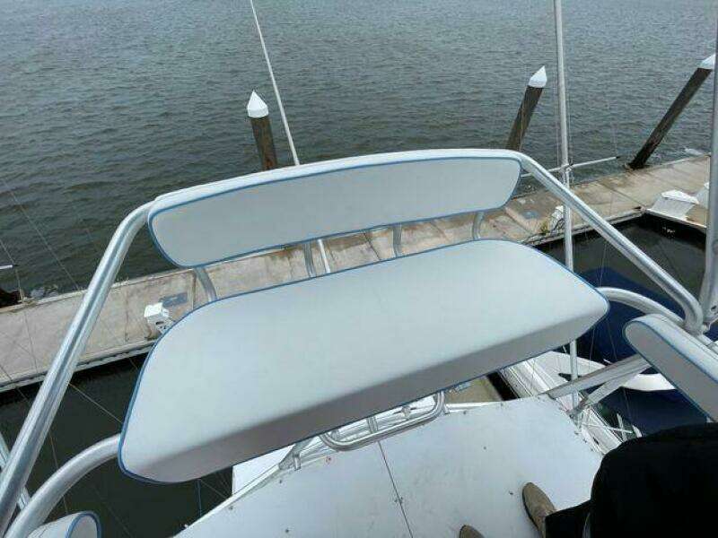 1990 Hatteras 45 Convertible