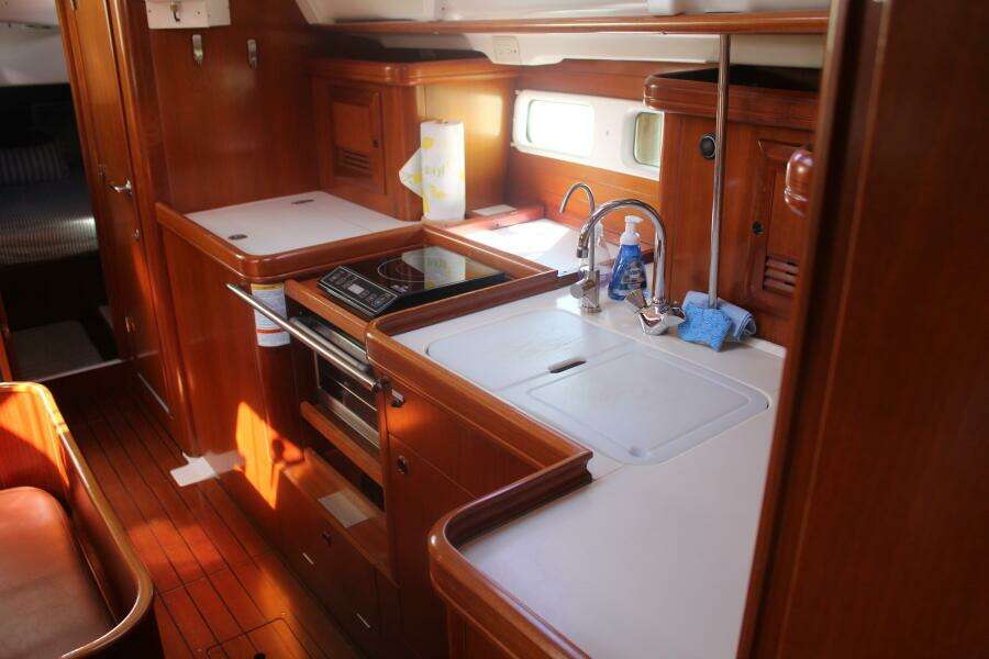 2001 Beneteau 411