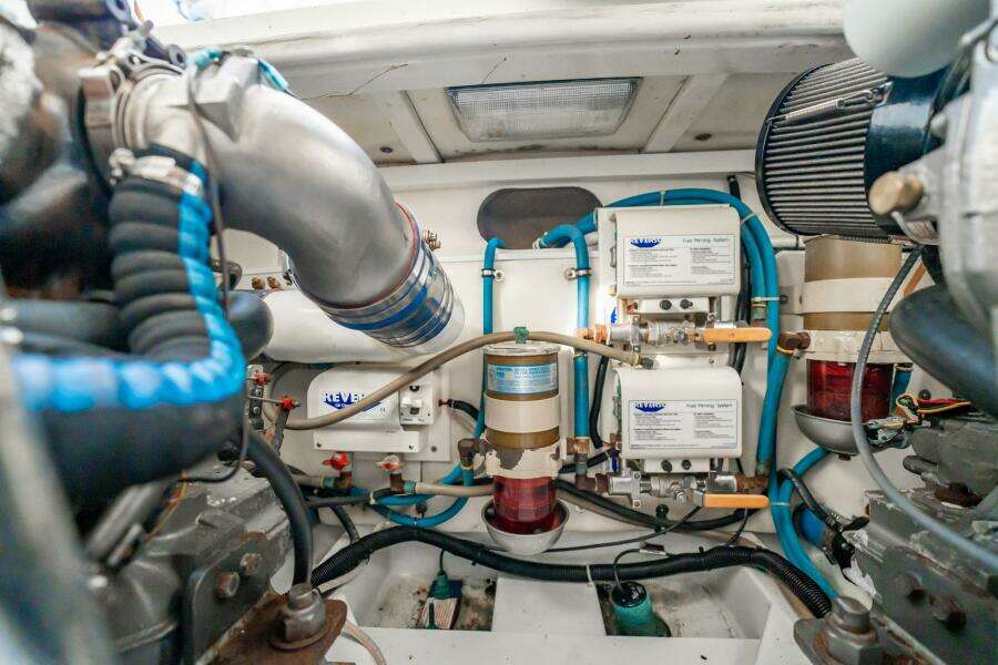 2003 Gamefisherman 34 Express