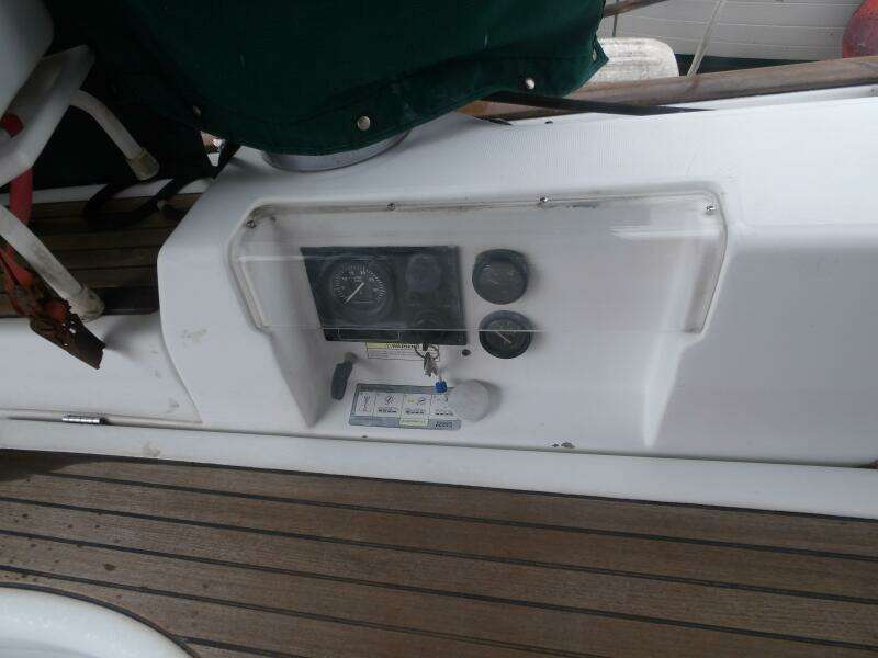 2004 Beneteau 423