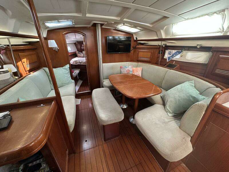 2004 Beneteau 423