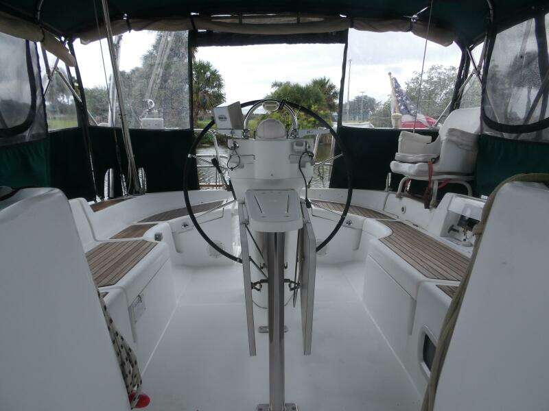 2004 Beneteau 423