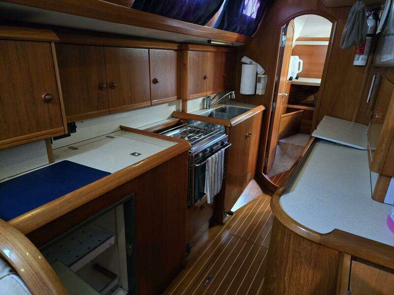 1998 Jeanneau Sun Odyssey 42 Atlantic Cruiser