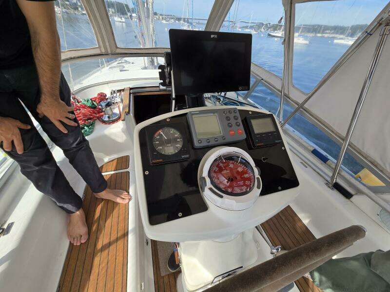 1998 Jeanneau Sun Odyssey 42 Atlantic Cruiser