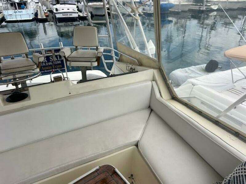 1986 Hatteras SF 52