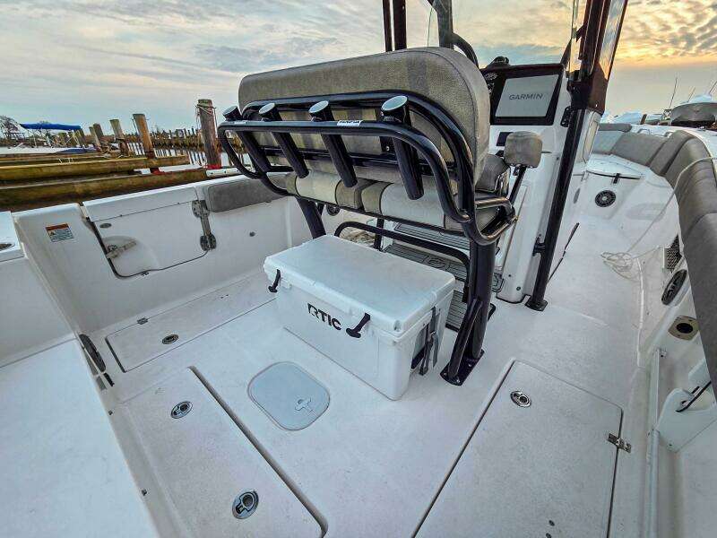 2023 Sea Fox 268 Commander