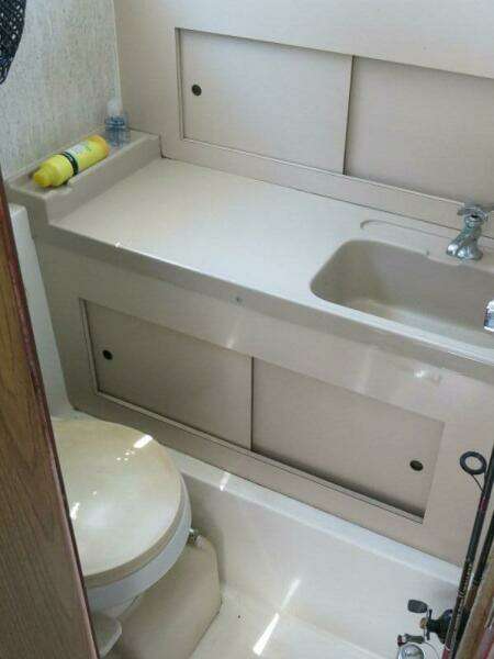 1978 Bertram 28 Flybridge Cruiser