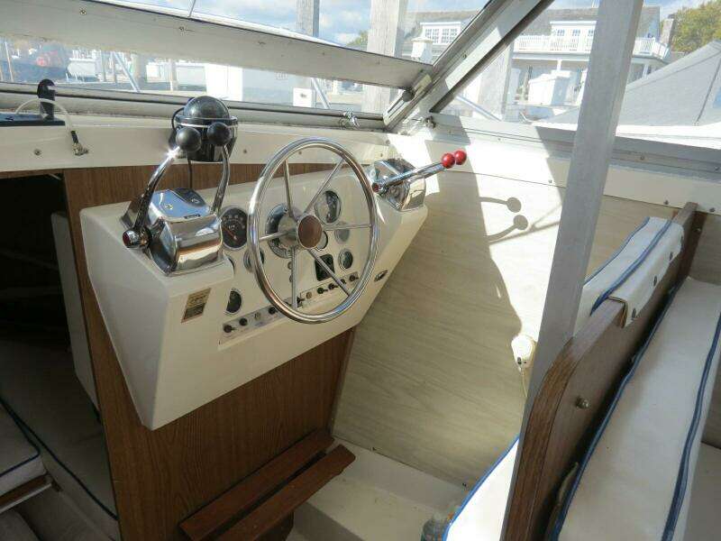 1978 Bertram 28 Flybridge Cruiser