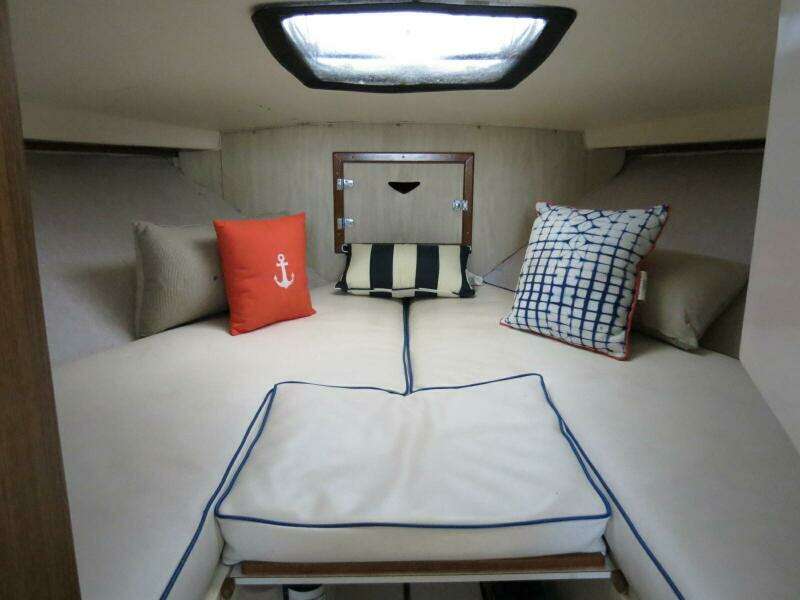 1978 Bertram 28 Flybridge Cruiser