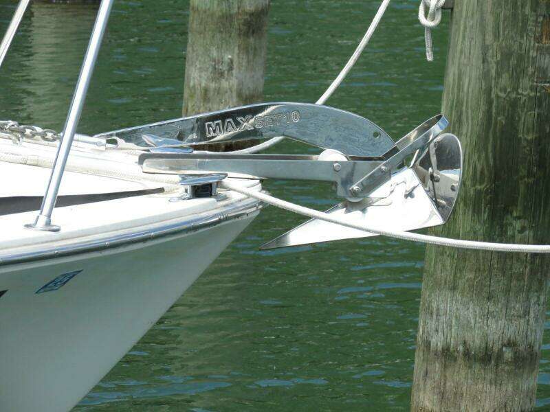 1978 Bertram 28 Flybridge Cruiser