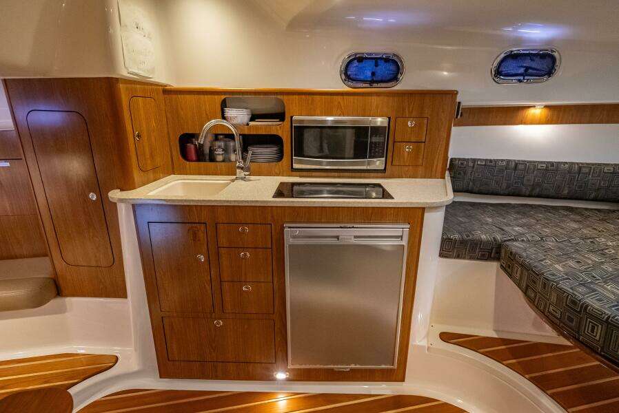 2011 Pursuit S345 Offshore