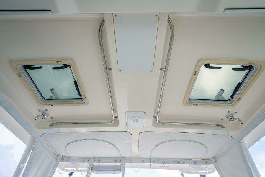 2011 Pursuit S345 Offshore