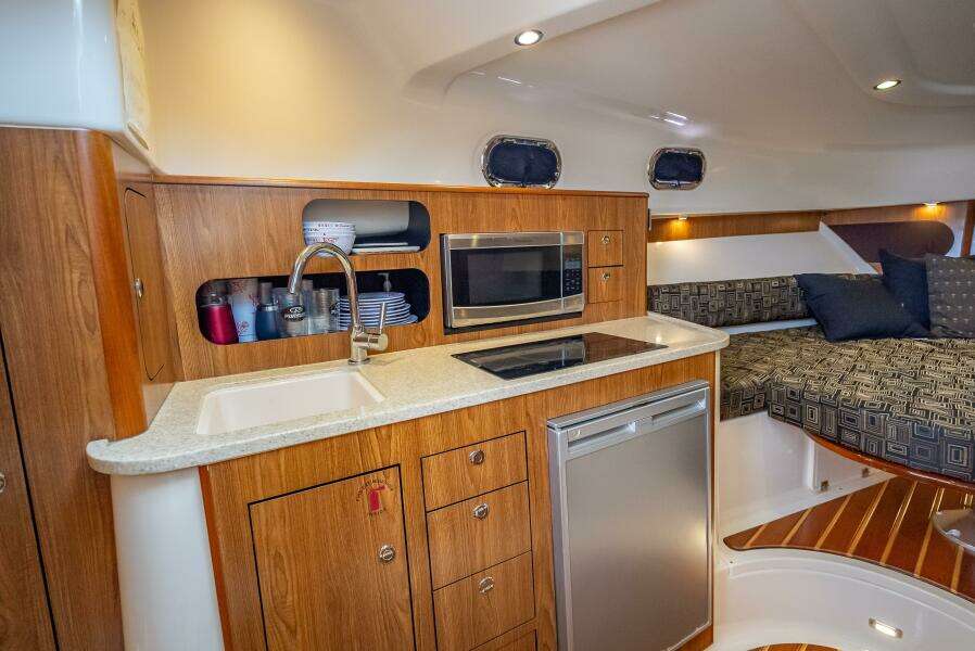 2011 Pursuit S345 Offshore