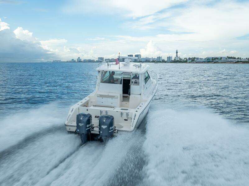 2011 Pursuit S345 Offshore