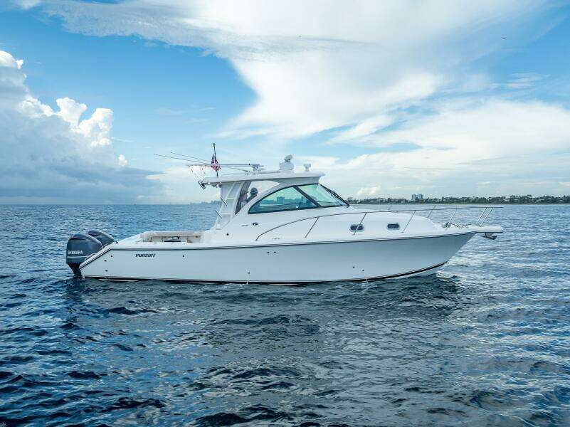 2011 Pursuit S345 Offshore