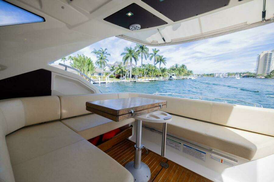 2014 Cranchi M 44 HT