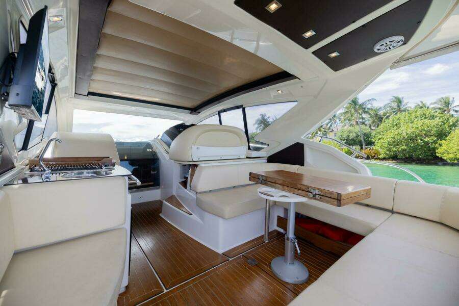 2014 Cranchi M 44 HT