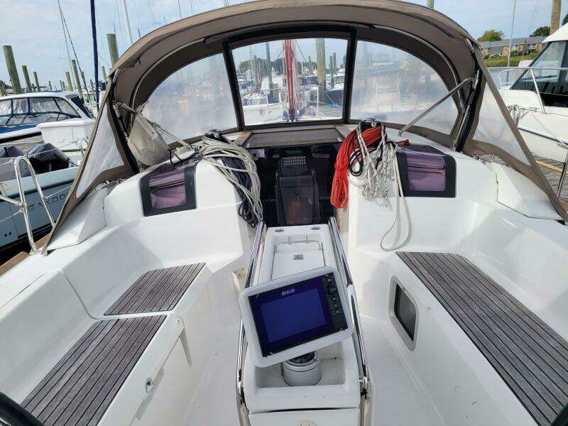 2014 Jeanneau 379