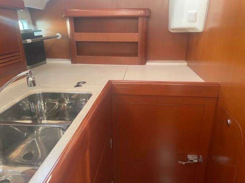 2006 Beneteau 423