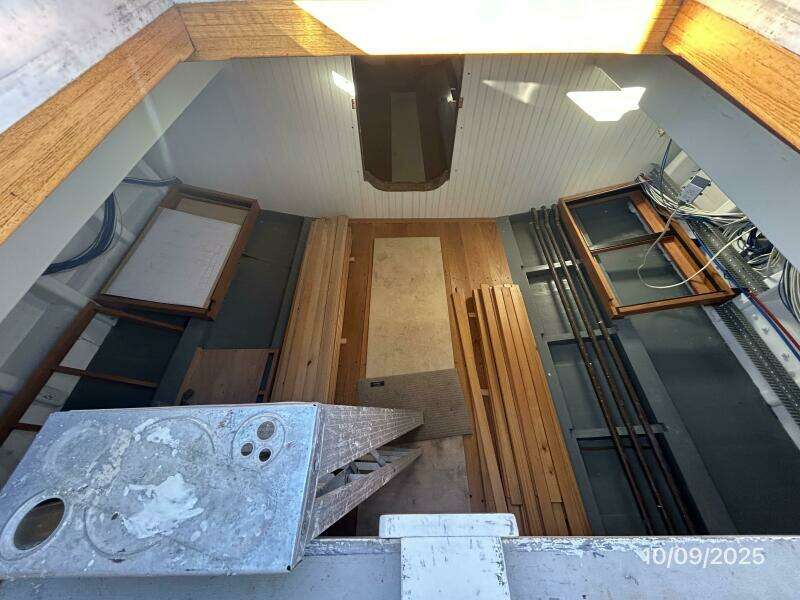 Choptank amidships cabin forward