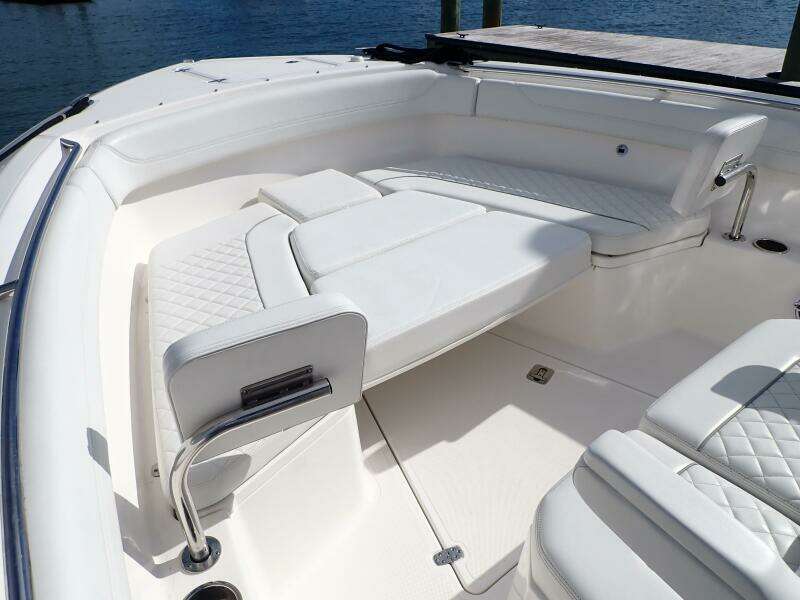 2024 Pursuit S 288 Sport