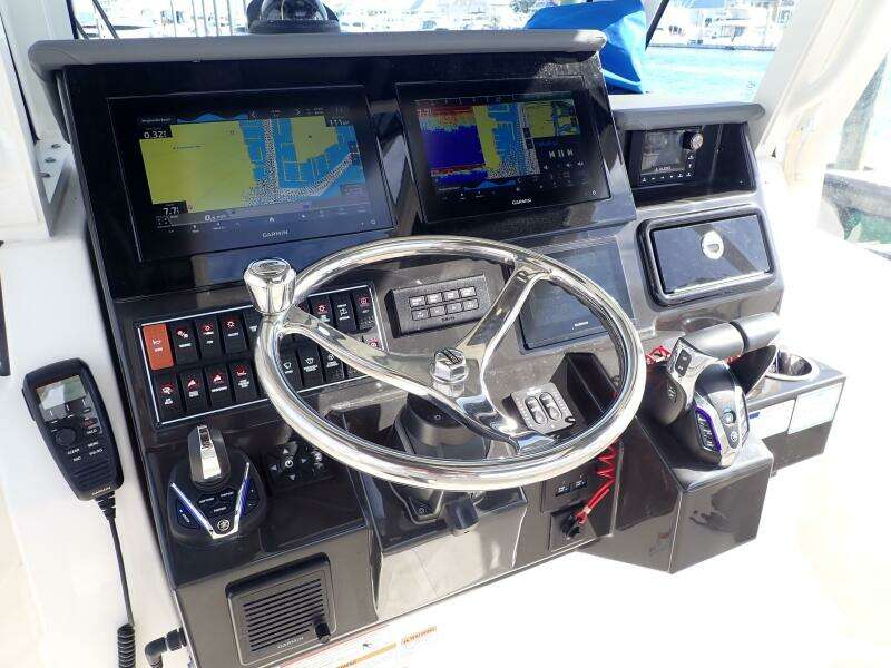 2024 Pursuit S 288 Sport