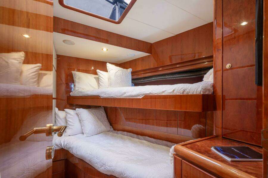 2003 Hargrave Skylounge