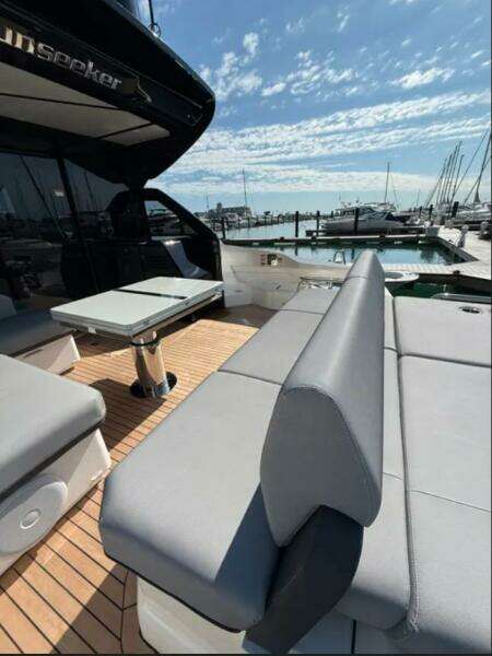 2025 Sunseeker 55 Predator