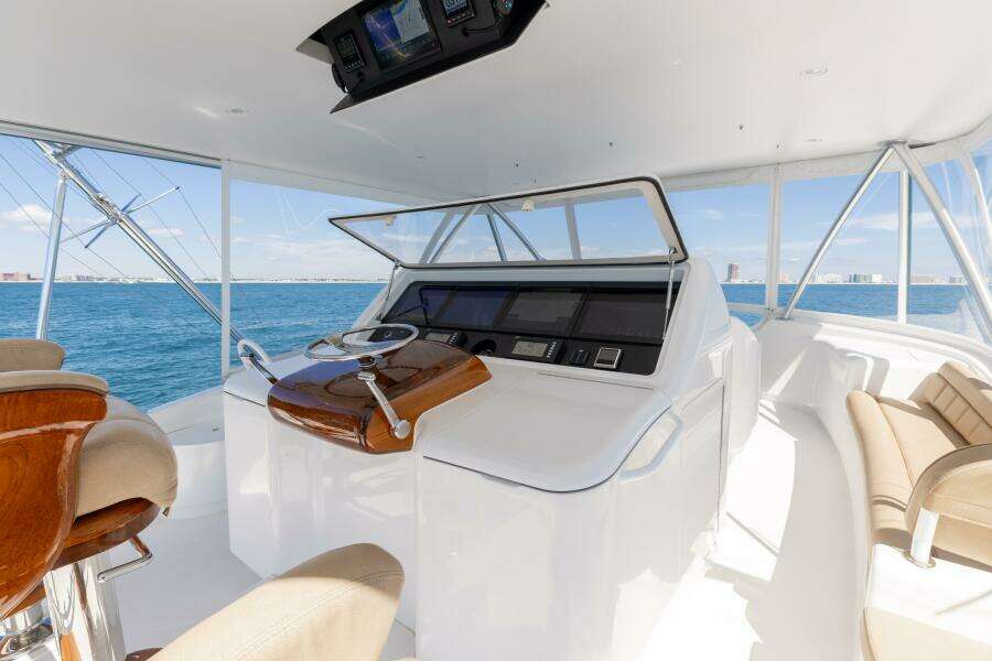 2013 Viking 76 Convertible- REEL FIRE- Helm