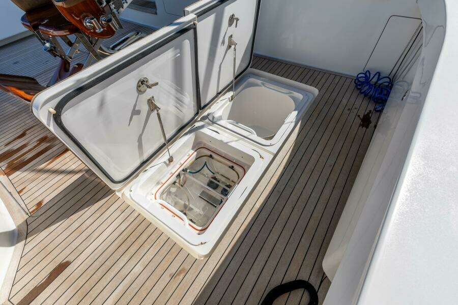 2013 Viking 76 Convertible- REEL FIRE- Cockpit Storage