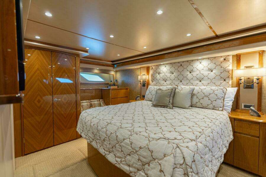 2013 Viking 76 Convertible- REEL FIRE- Master Stateroom