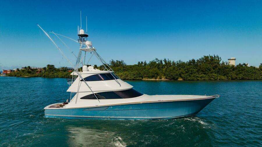 2020 Viking 72 Enclosed Bridge