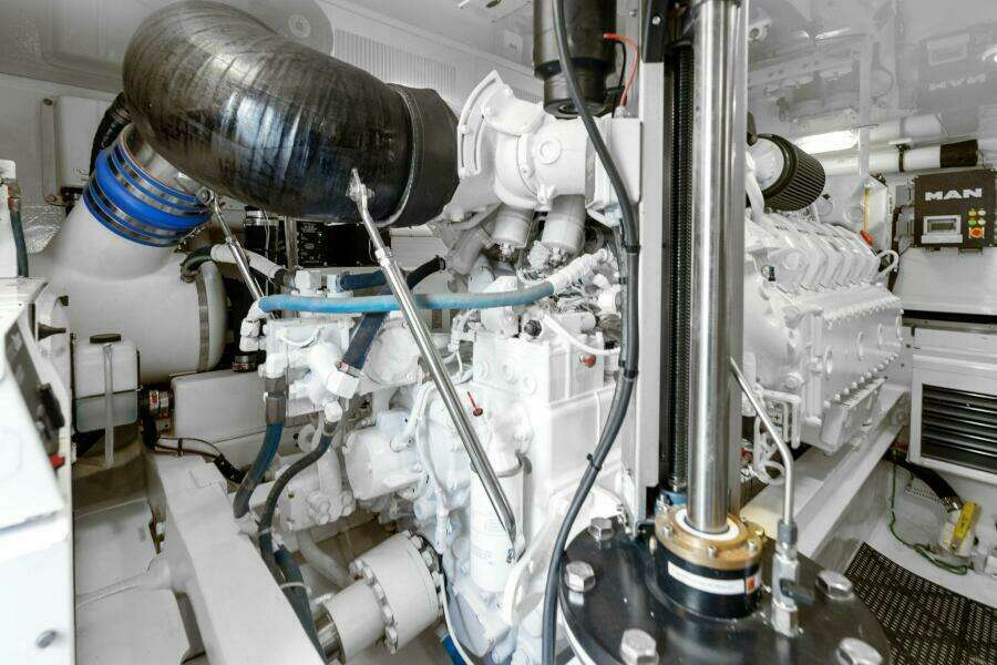 2016 Viking 55 Convertible DONE PICKIN