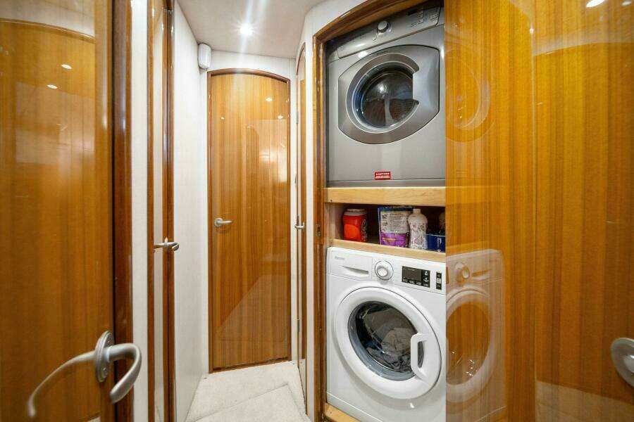 2016 Viking 55 Convertible DONE PICKIN