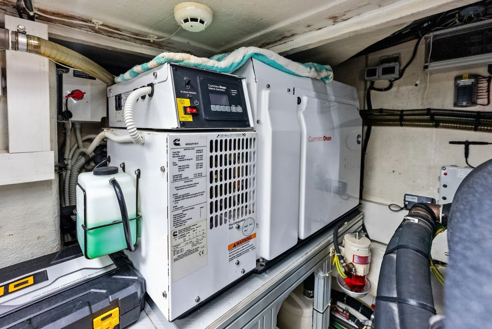 2018 Ferretti Yachts 800