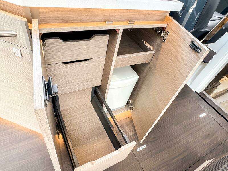 2025 Wellcraft 38 Explorer