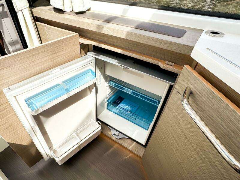 2025 Wellcraft 38 Explorer