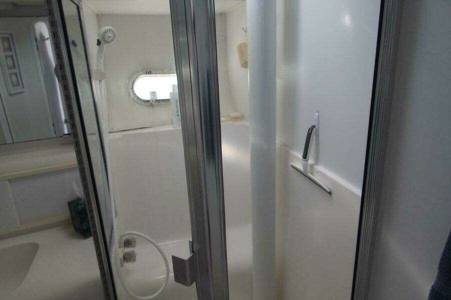 1996 Silverton 41 Convertible