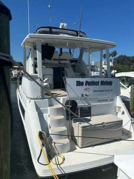 1996 Carver 355 Aft Cabin