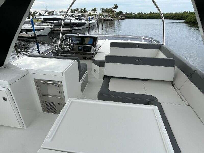 2023 Galeon 500 FLY