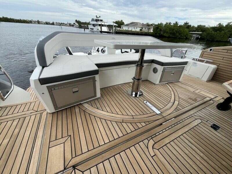 2023 Galeon 500 FLY