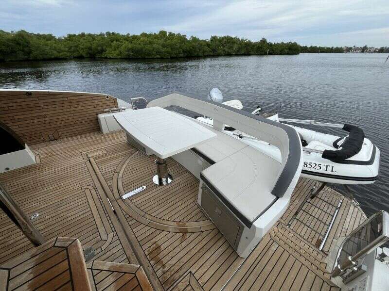 2023 Galeon 500 FLY