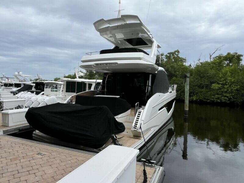 2023 Galeon 500 FLY
