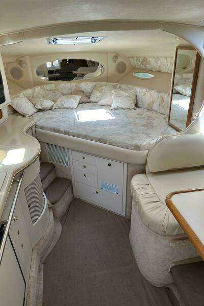1999 Sea Ray 310 Sundancer