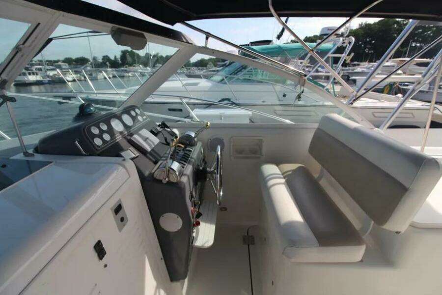 2001 Tiara Sport 2900 Coronet