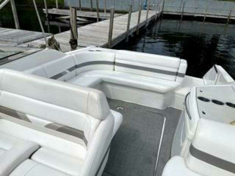 2001 Formula 280 Bow Rider
