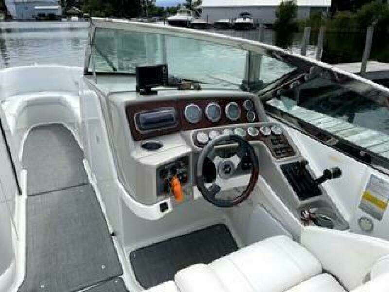 2001 Formula 280 Bow Rider